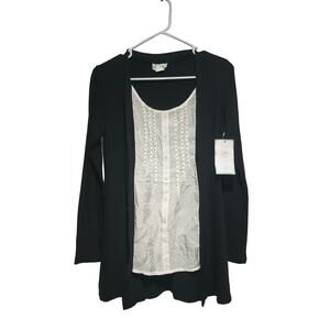 Geri C Women's Shirt Size Medium